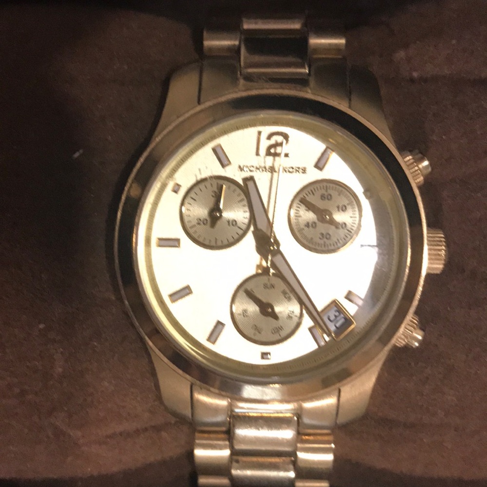 Mk watch - Picture 2 of 2